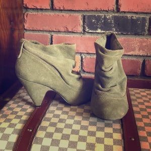 Steve Madden olive bootie